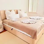 Dreamzzz L Perfekt Fuer Familien & Paare L Innenstadt L Parkhaus 100 Meter Cobourg